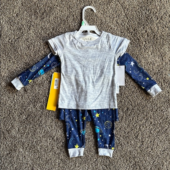 NEW! Max & Olivia Mini 3 Piece - Galaxy Printed Pajamas, Toddler Boy Size 18mons - Picture 5 of 5